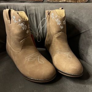 Gymboree Size 13 Boots